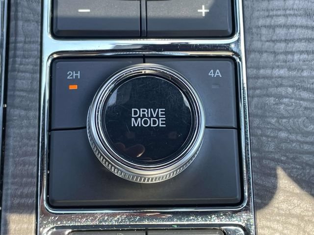 Certified 2020 Ford Expedition Limited w/ Equipment Group 302A AWD/4WD image 24