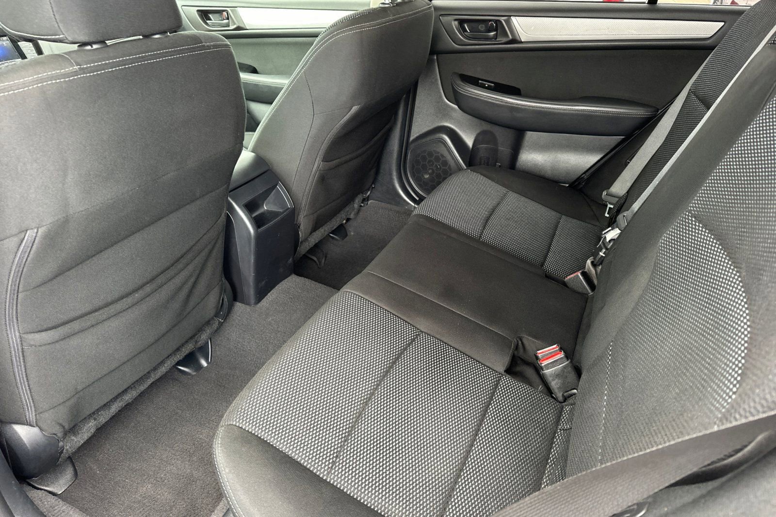 Used 2018 Subaru Outback 2.5i AWD/4WD image 13