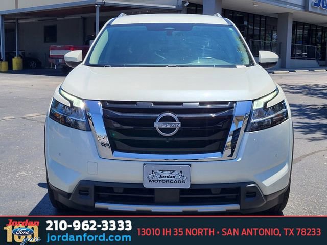Used 2023 Nissan Pathfinder SL FWD image 8