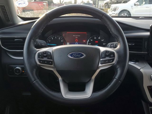 Certified 2022 Ford Explorer XLT w/ Equipment Group 202A image 29