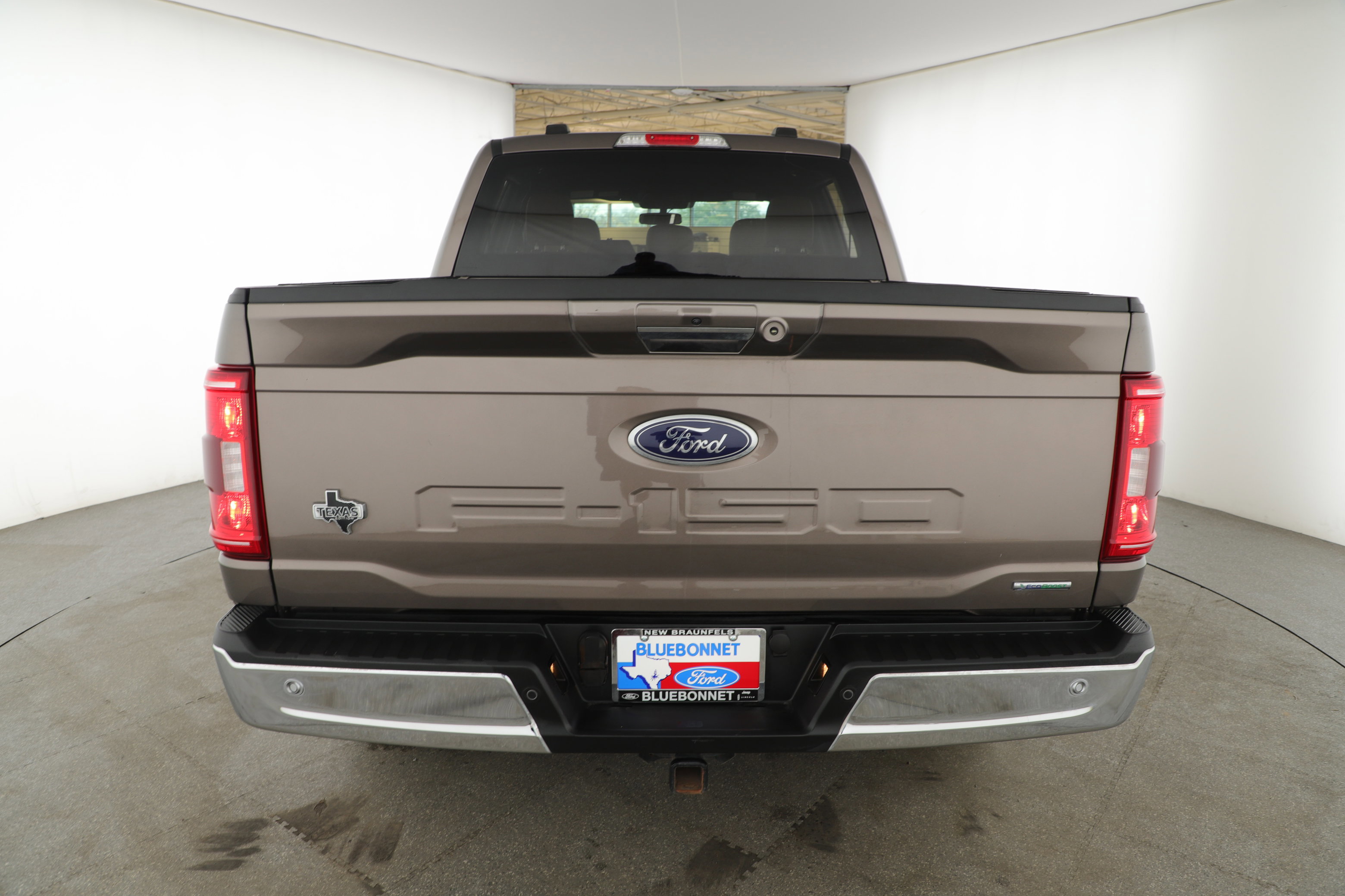 Certified 2022 Ford F150 XLT w/ Equipment Group 302A High image 2