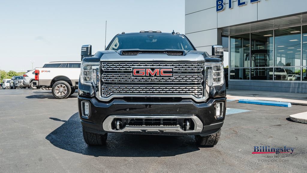 Used 2021 GMC Sierra 2500 Denali w/ Denali Black Diamond Edition AWD/4WD image 3