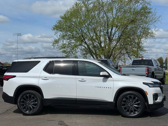 Used 2023 Chevrolet Traverse RS w/ LPO, Floor Liner Package AWD/4WD image 41