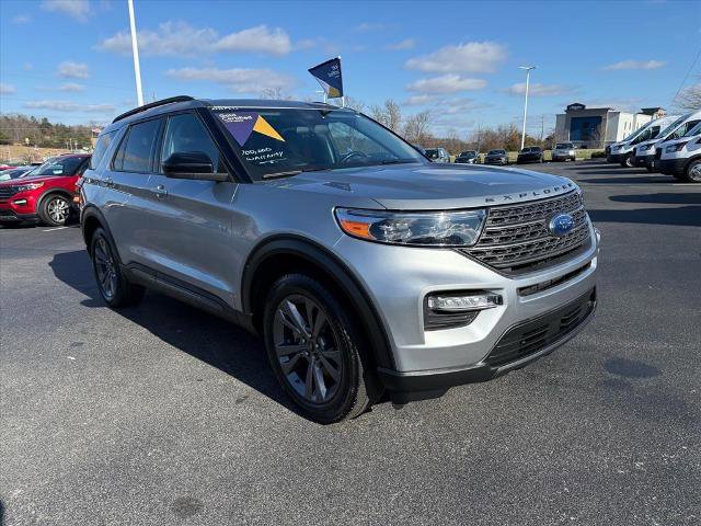 Certified 2022 Ford Explorer XLT w/ Equipment Group 202A image 2