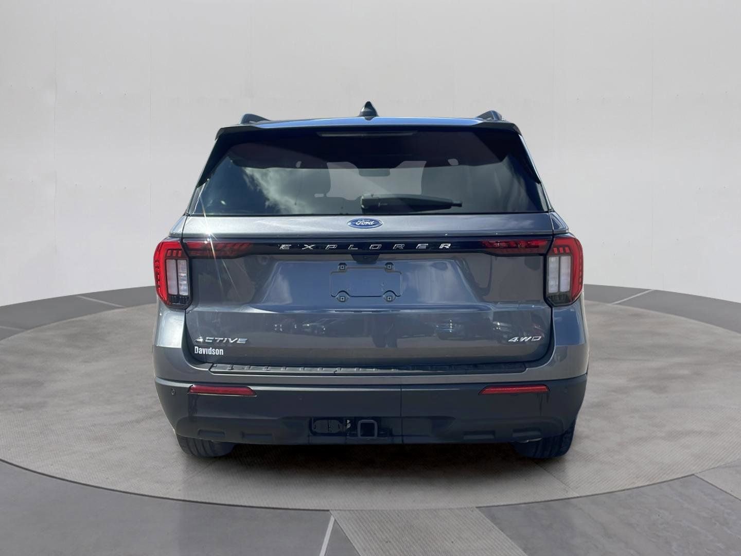 Certified 2025 Ford Explorer Active AWD/4WD image 5