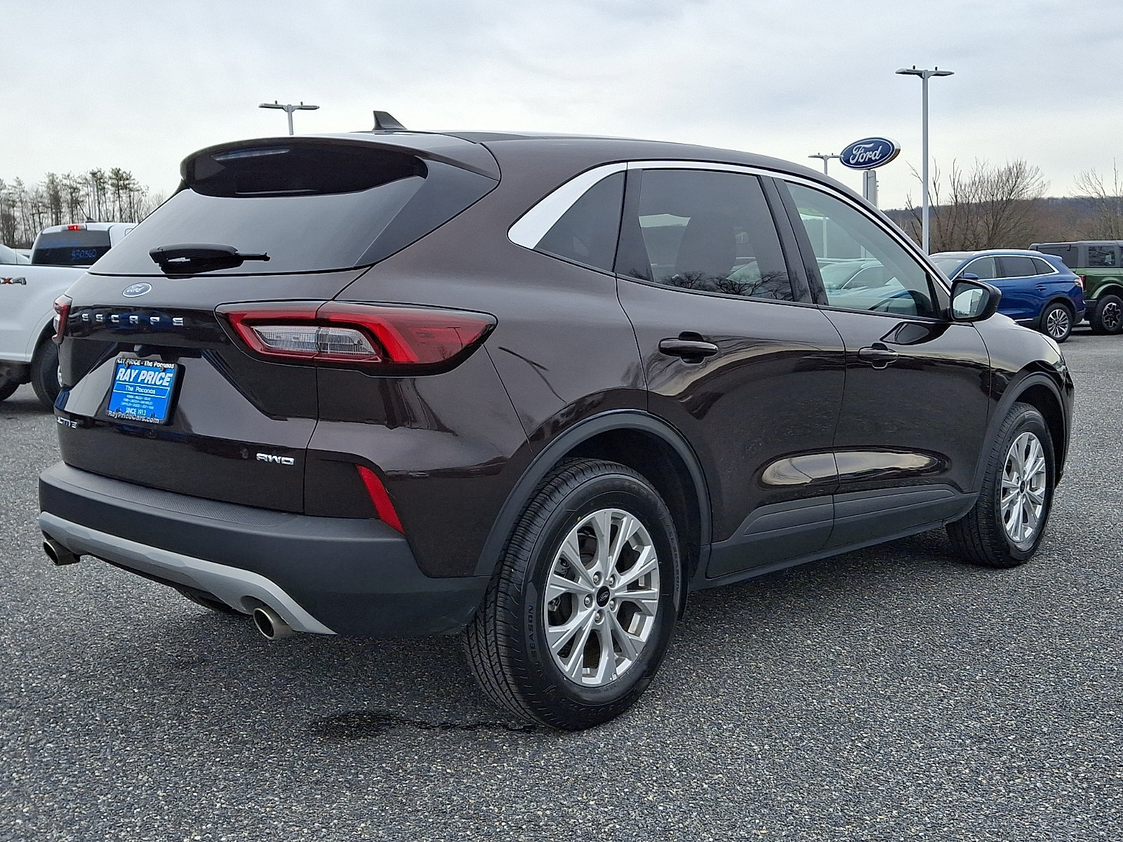 Certified 2023 Ford Escape Active AWD/4WD image 7
