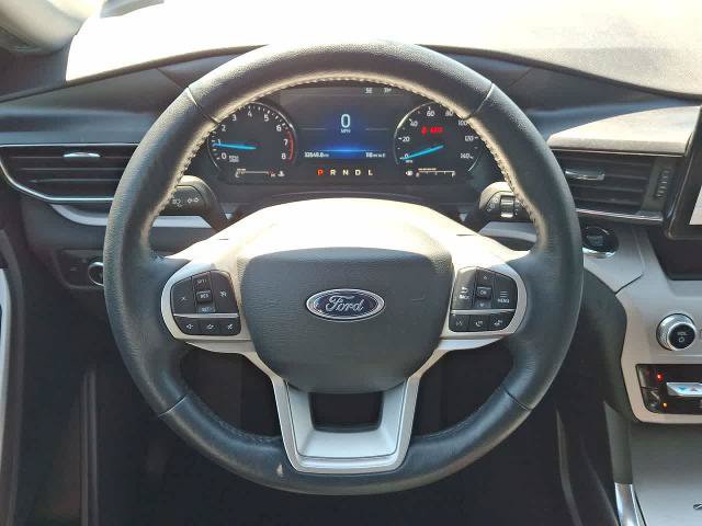 Certified 2023 Ford Explorer XLT w/ Equipment Group 202A AWD/4WD image 22