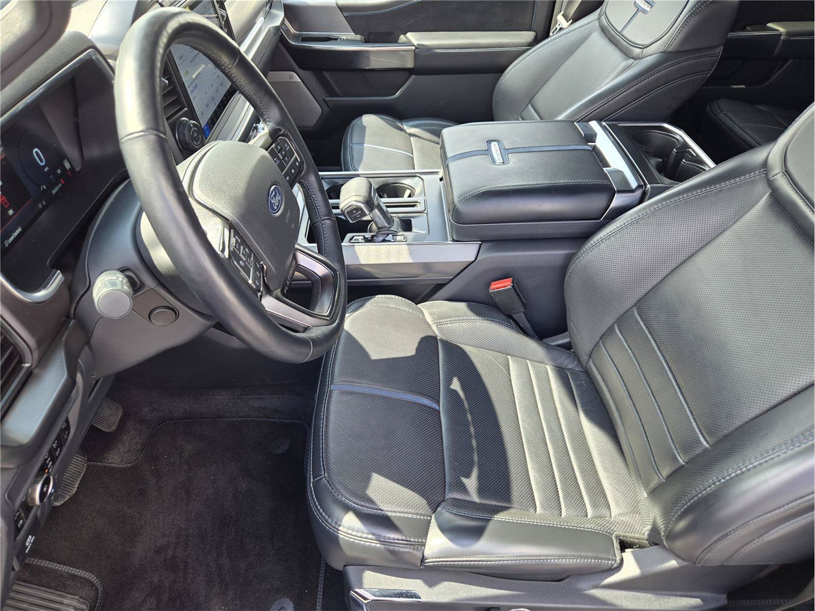 Certified 2025 Ford F150 Platinum w/ FX4 Off-Road Package AWD/4WD image 13