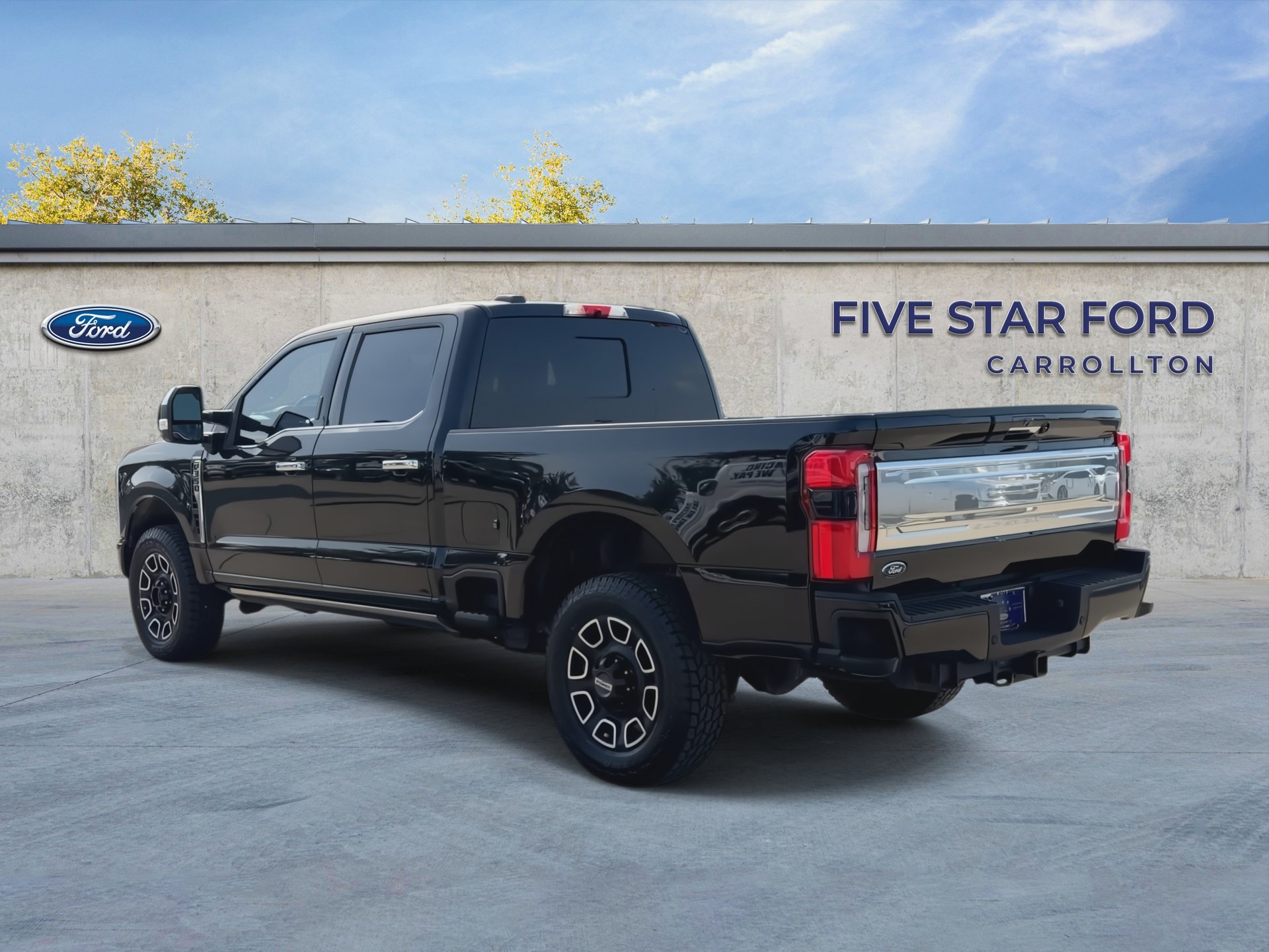 Certified 2024 Ford F350 Platinum w/ FX4 Off-Road Package AWD/4WD image 6