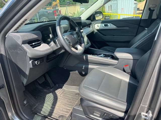 Certified 2025 Ford Explorer Active w/ Active Comfort Package AWD/4WD image 8