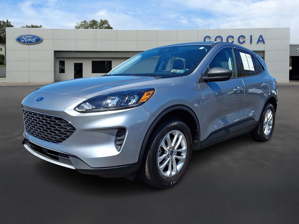 Certified 2022 Ford Escape SE