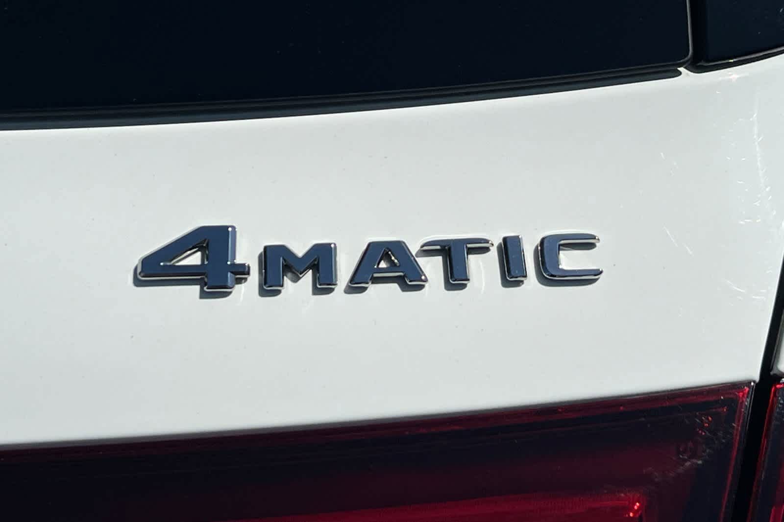 Used 2025 Mercedes-Benz GLE 450e 4MATIC image 28