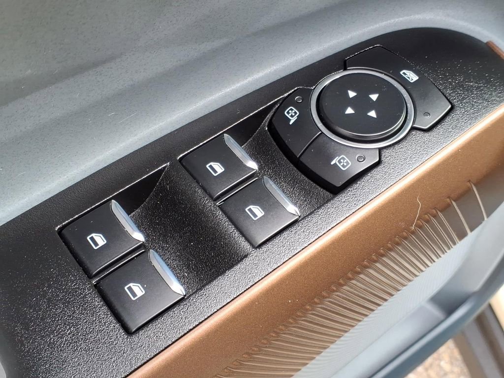Certified 2024 Ford Maverick Lariat FWD image 20
