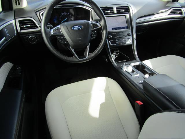 Certified 2019 Ford Fusion SE w/ Equipment Group 151A image 2