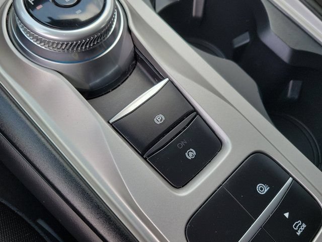 Certified 2023 Ford Explorer XLT RWD image 24