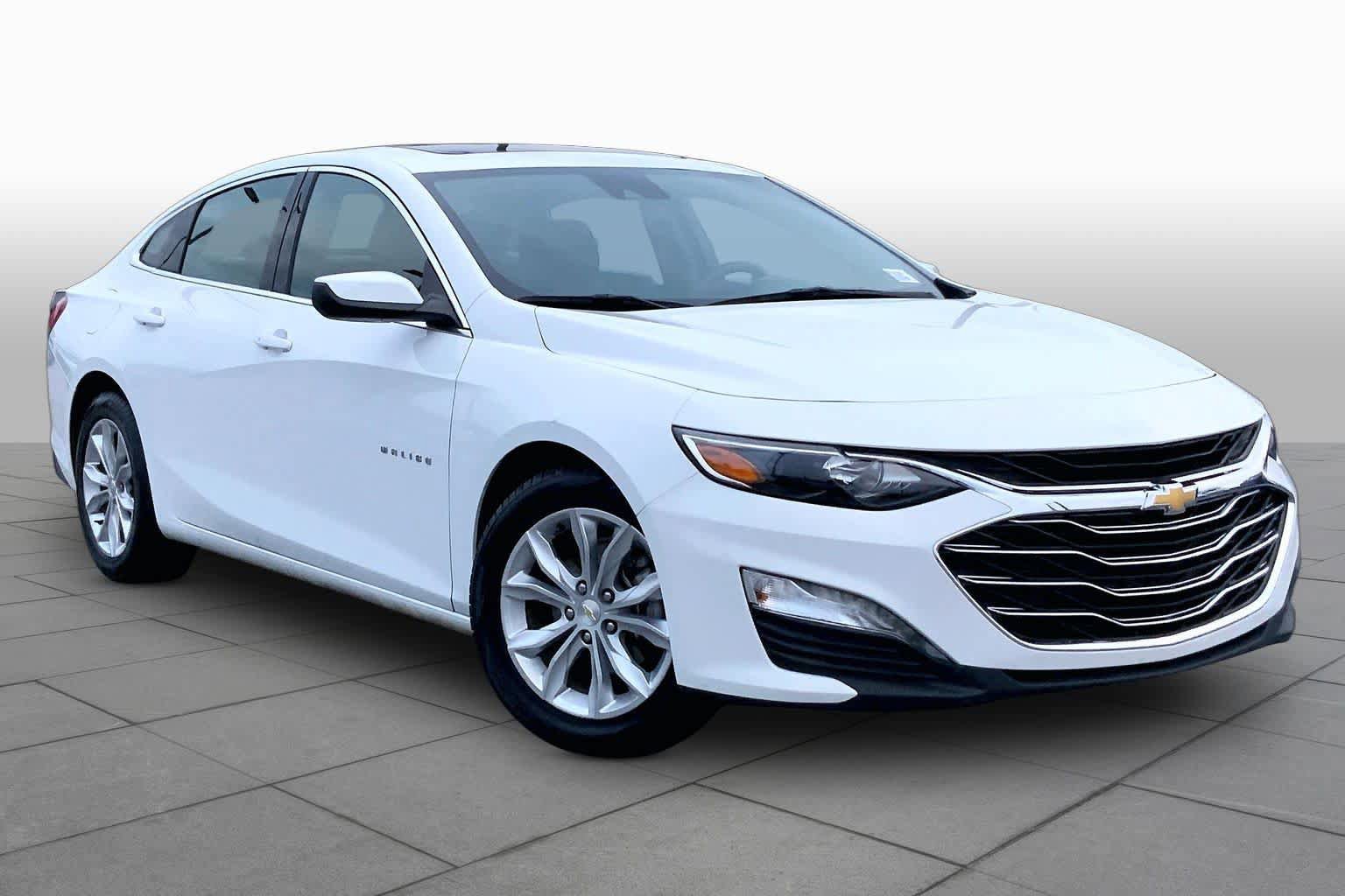 Used 2024 Chevrolet Malibu LT FWD image 3