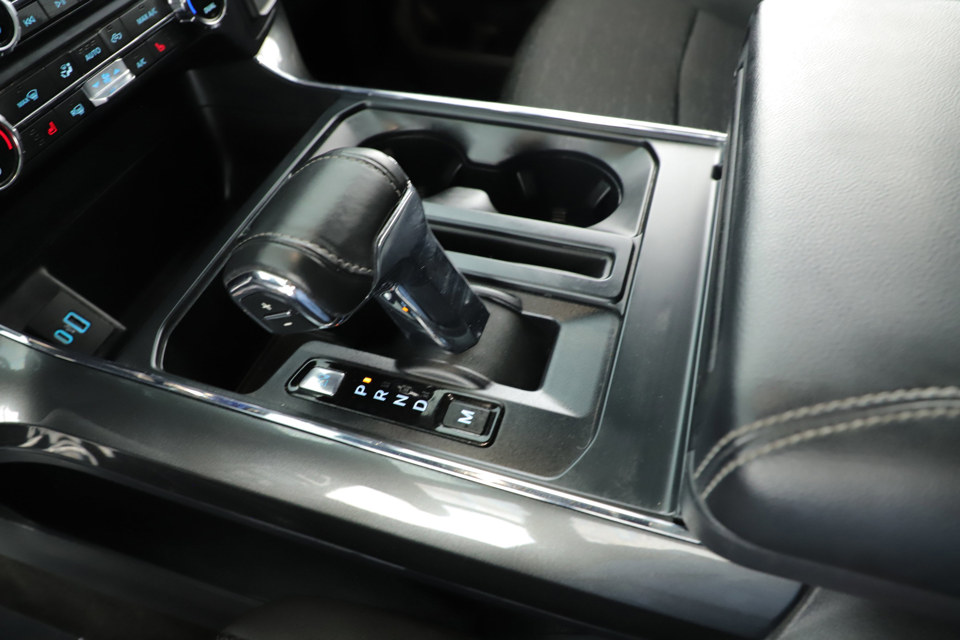 Certified 2021 Ford F150 XLT w/ Equipment Group 302A High image 18