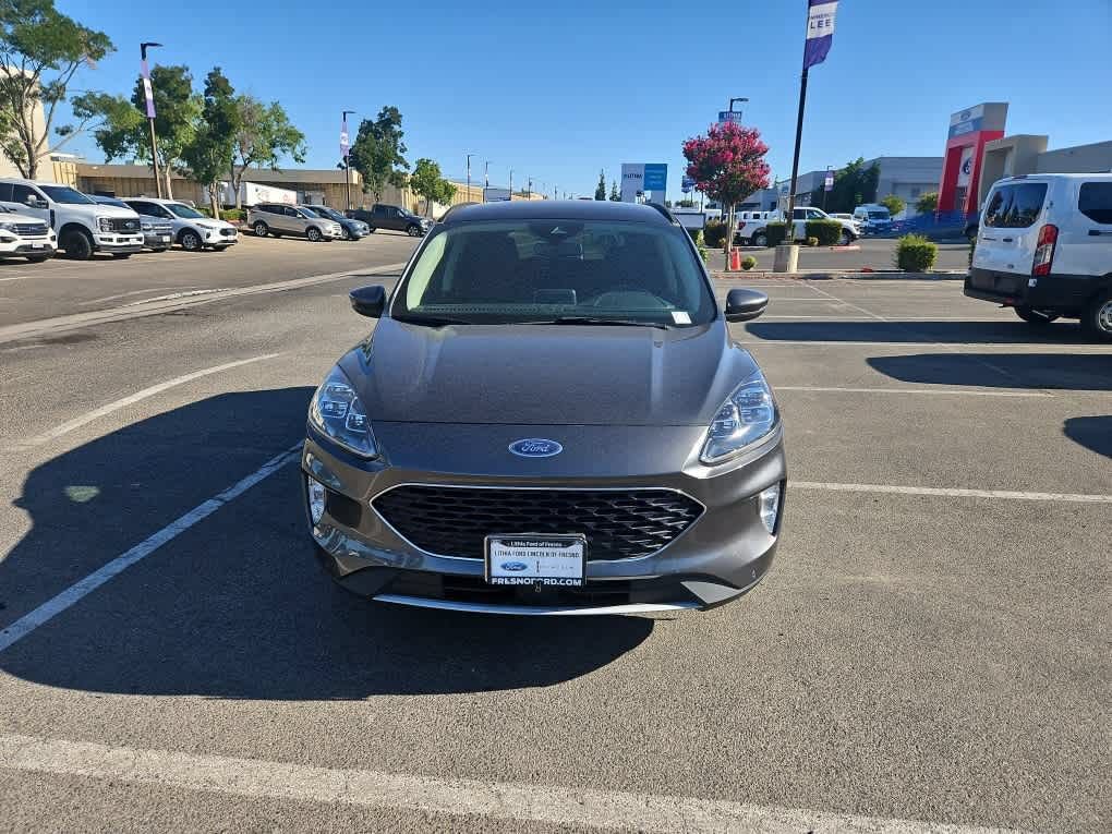 Certified 2020 Ford Escape Titanium AWD/4WD image 2