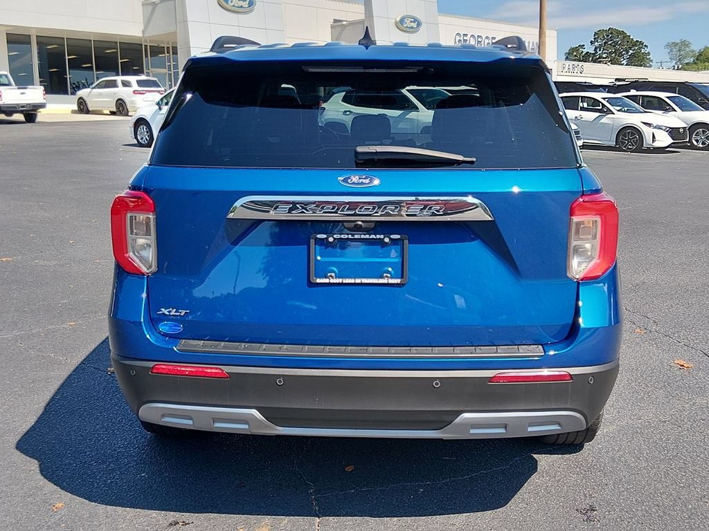 Certified 2023 Ford Explorer XLT w/ Equipment Group 202A RWD image 5