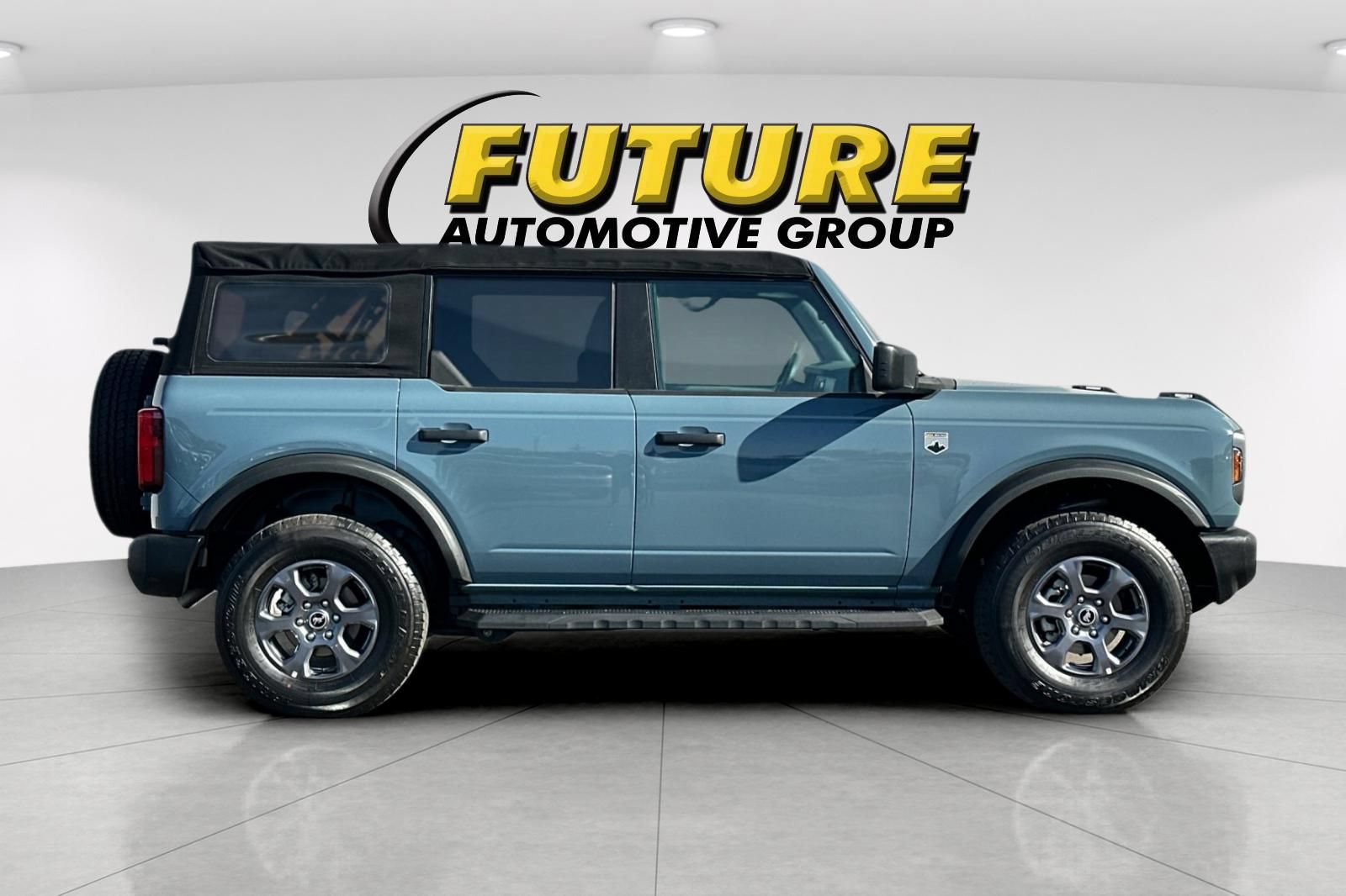 Certified 2022 Ford Bronco Big Bend AWD/4WD image 2