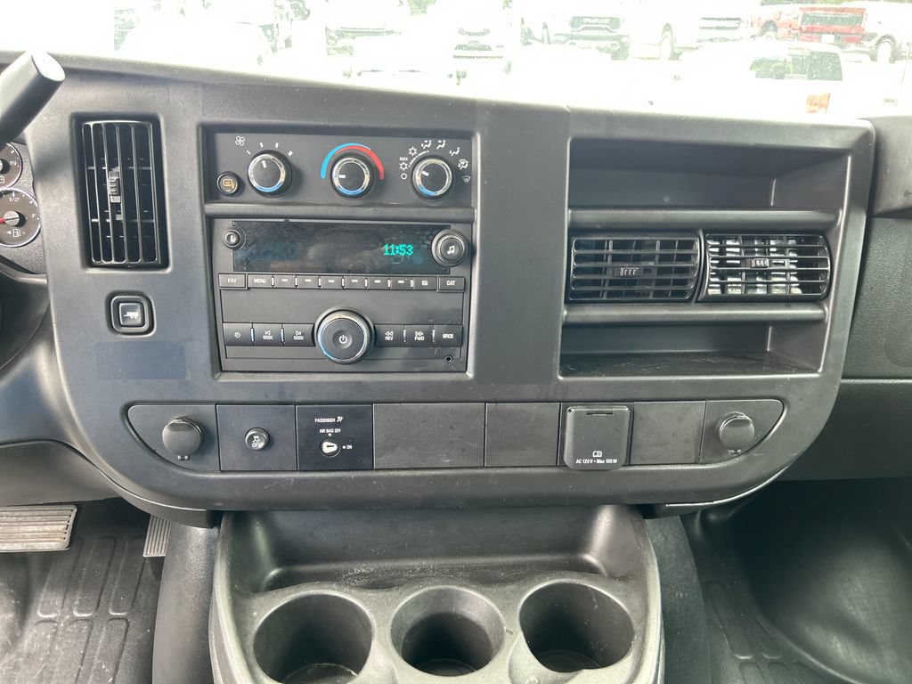 Used 2025 GMC Savana 2500 w/ Driver Convenience Package RWD image 18