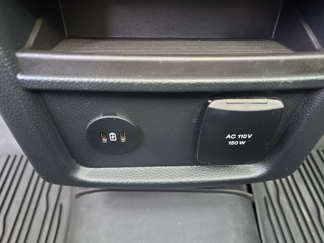 Certified 2024 Ford Edge ST-Line AWD/4WD image 31