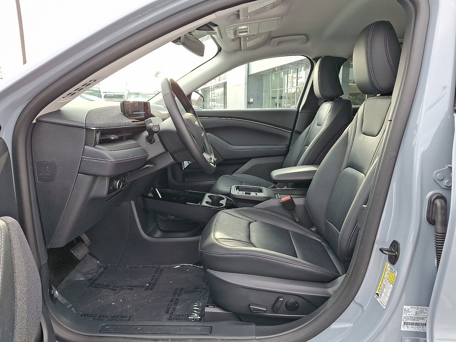 Certified 2025 Ford Mustang Mach-E Premium image 13