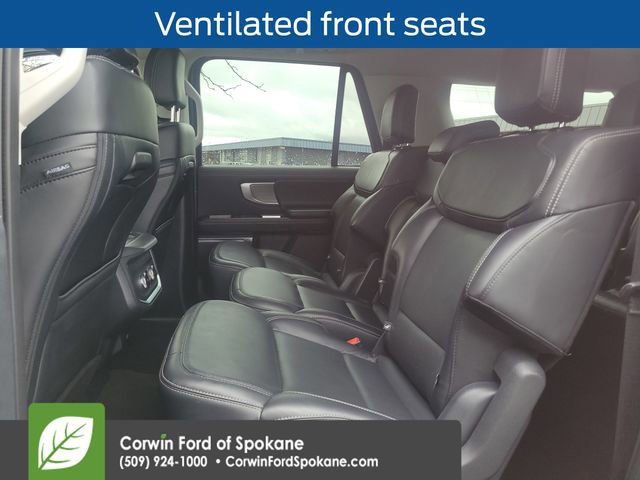 Certified 2025 Ford Expedition Max Platinum image 17