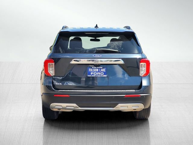 Certified 2022 Ford Explorer XLT w/ Equipment Group 202A RWD image 4