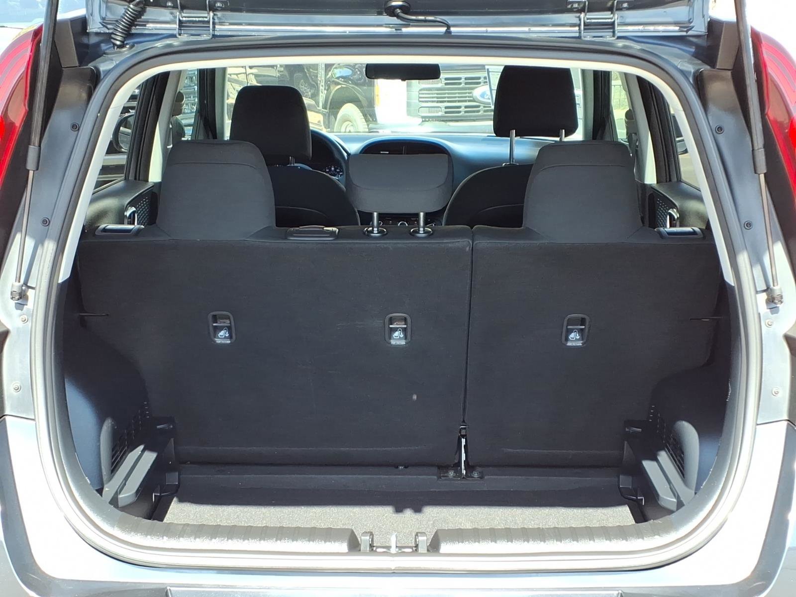 Used 2020 Kia Soul LX FWD image 16