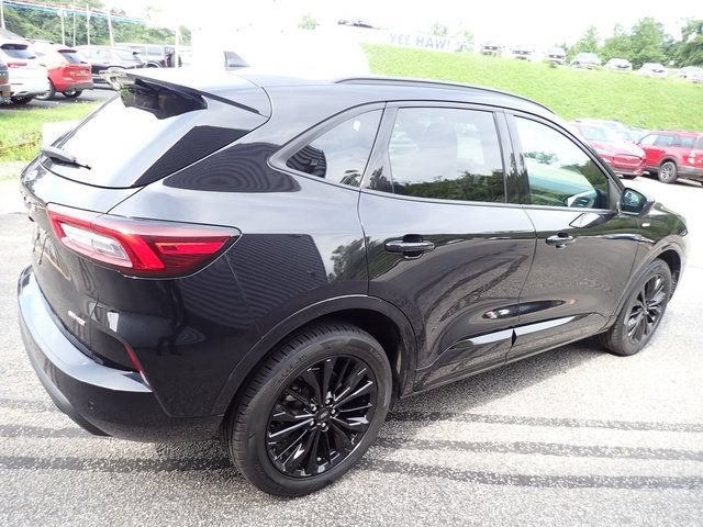 Certified 2023 Ford Escape ST-Line Elite AWD/4WD image 8