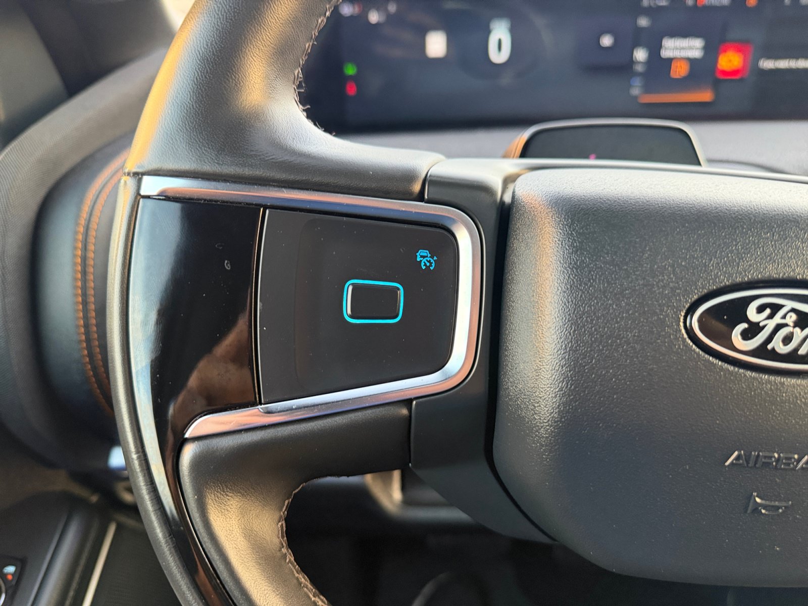 Certified 2025 Ford Expedition Tremor AWD/4WD image 18