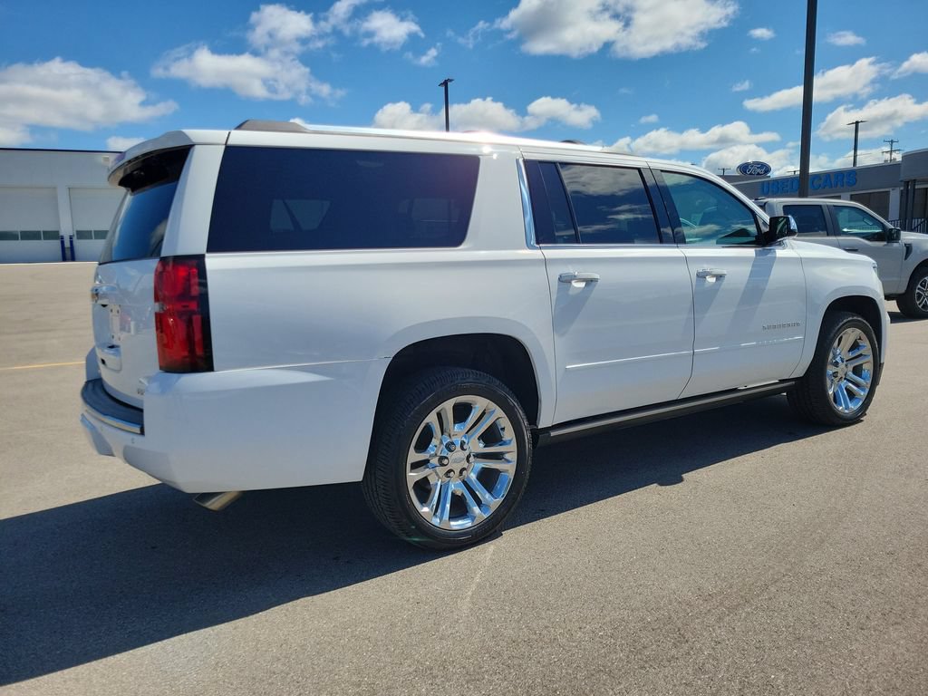 Used 2020 Chevrolet Suburban Premier w/ Premier Plus Edition AWD/4WD image 4