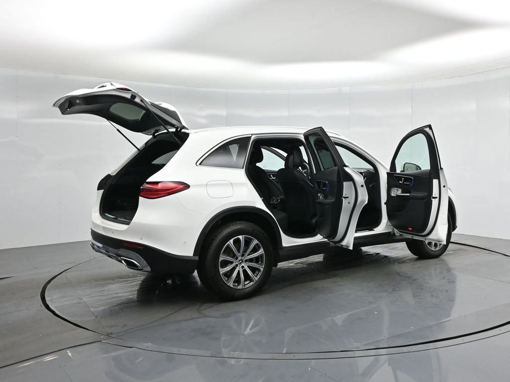 Used 2024 Mercedes-Benz GLC 300 image 35