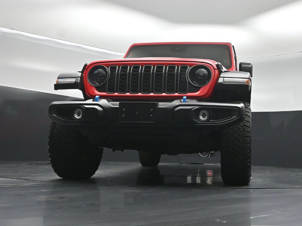 Used 2025 Jeep Wrangler Unlimited Rubicon 4xe w/ Safety Group AWD/4WD image 41