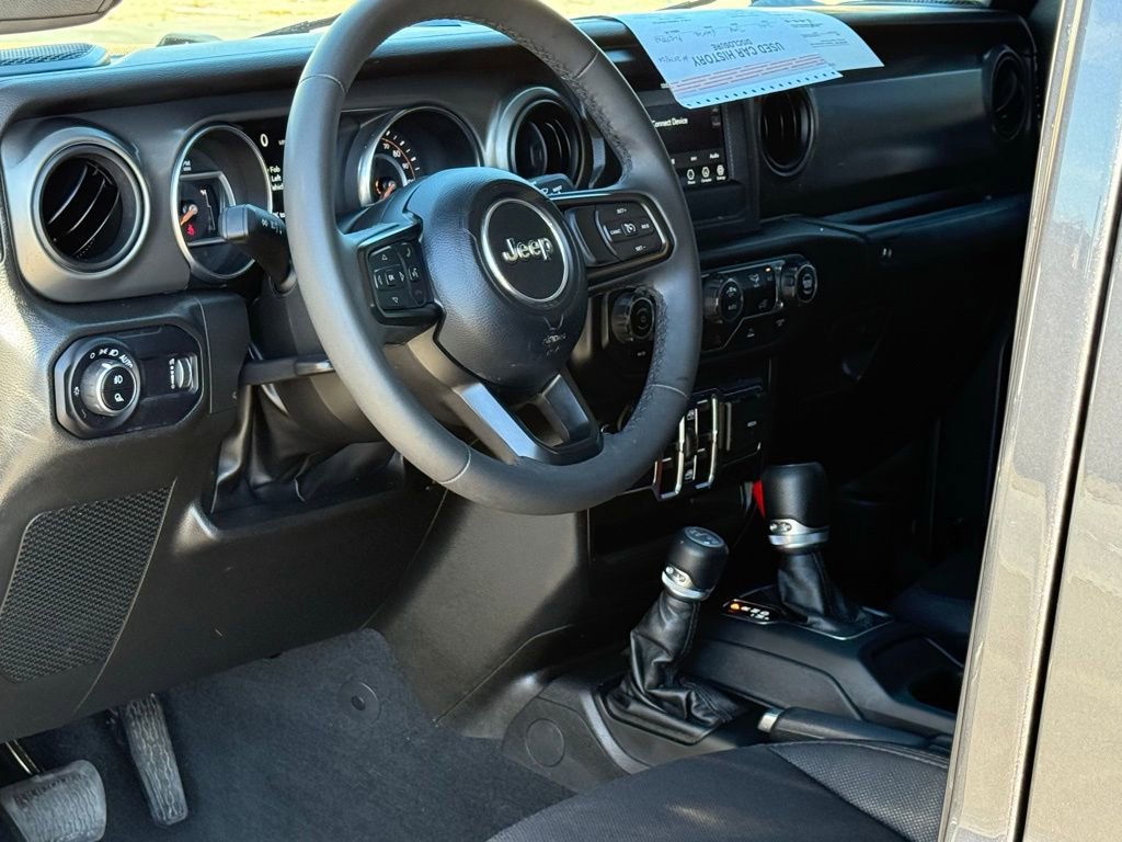 Used 2023 Jeep Gladiator Sport image 8