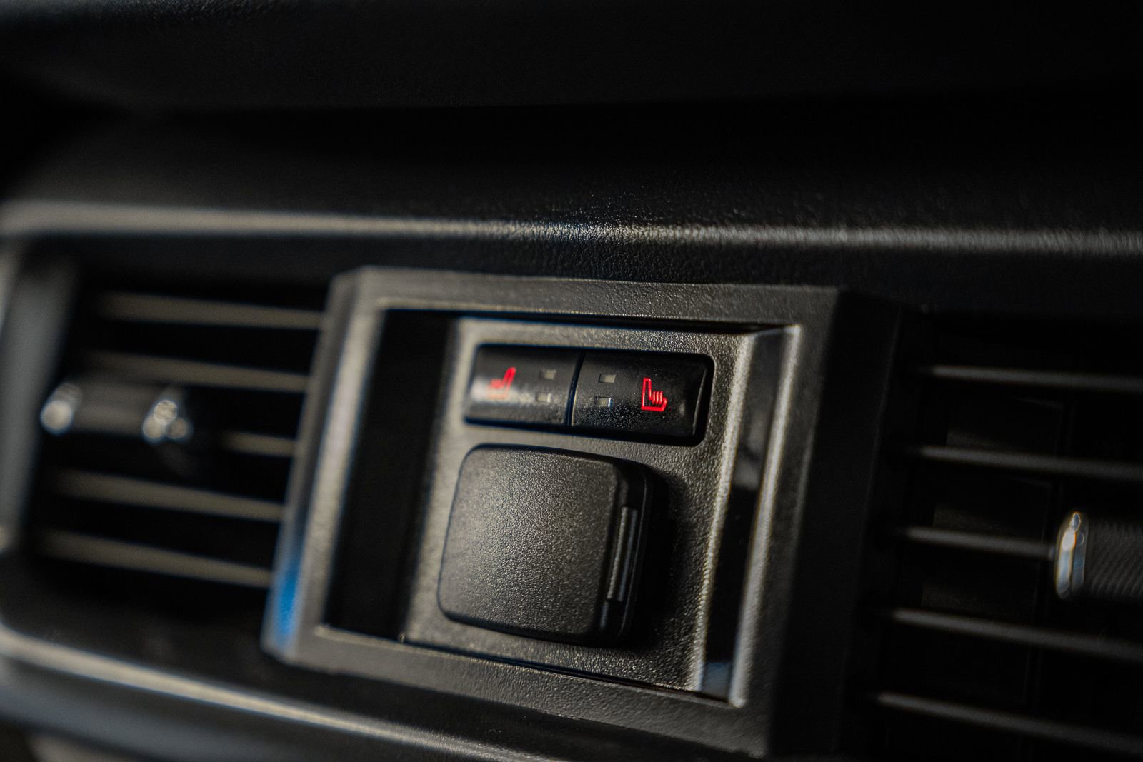 Certified 2023 Ford F150 Lariat w/ Equipment Group 502A High image 41