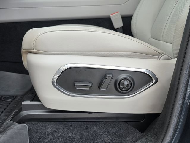 Used 2024 Jeep Wagoneer Series II w/ Premium Group I RWD image 14