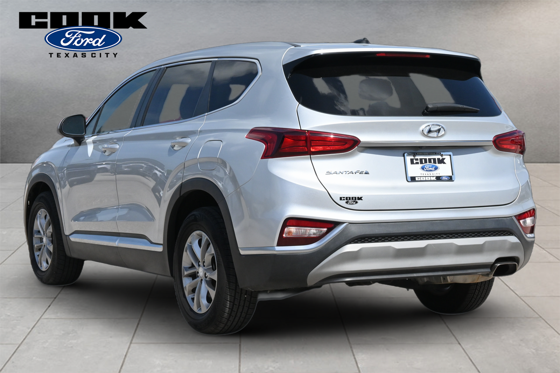 Used 2020 Hyundai Santa Fe SE w/ Cargo Package FWD image 4