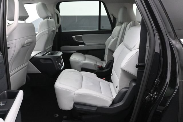 Certified 2025 Ford Expedition Max Platinum w/ Driver's Package AWD/4WD image 21