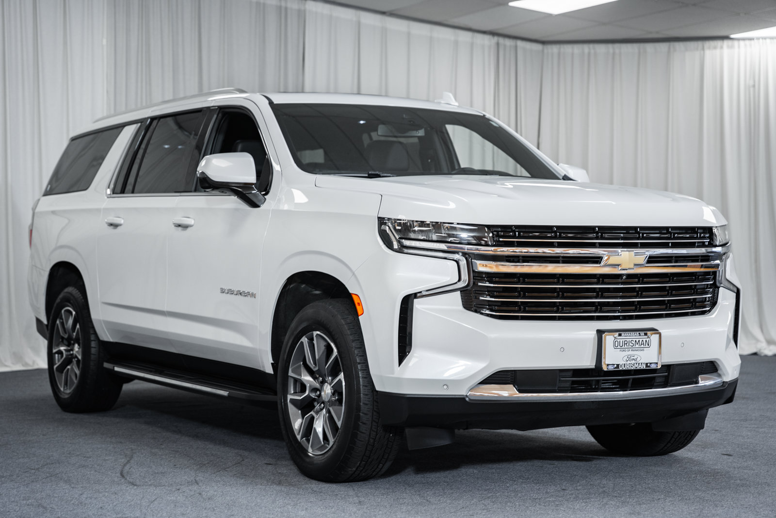 Used 2023 Chevrolet Suburban LT w/ Luxury Package