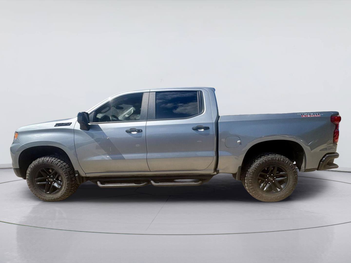 Used 2023 Chevrolet Silverado 1500 LT Trail Boss w/ LT Trail Boss Premium Package AWD/4WD image 6