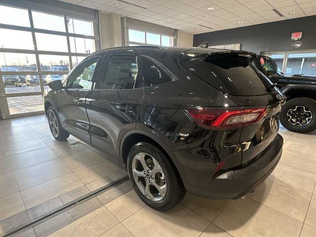 Certified 2025 Ford Escape ST-Line w/ Tech Pack #1 AWD/4WD image 5