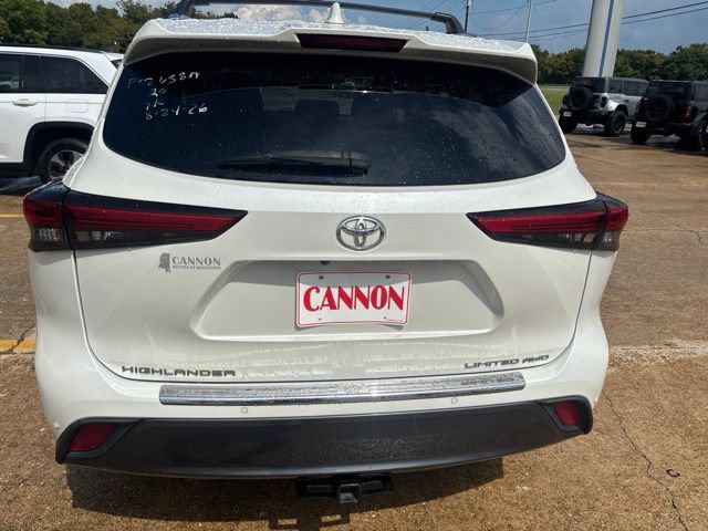 Used 2020 Toyota Highlander Limited AWD/4WD image 9