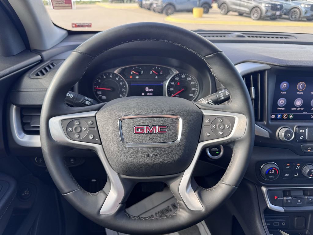 Used 2023 GMC Terrain SLT AWD/4WD image 12