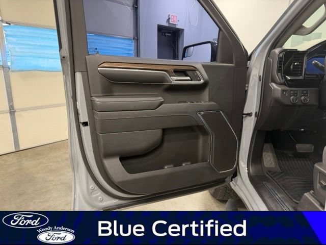 Used 2024 Chevrolet Silverado 1500 LT w/ Z71 Off-Road Package AWD/4WD image 21