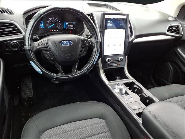Certified 2023 Ford Edge SE image 13