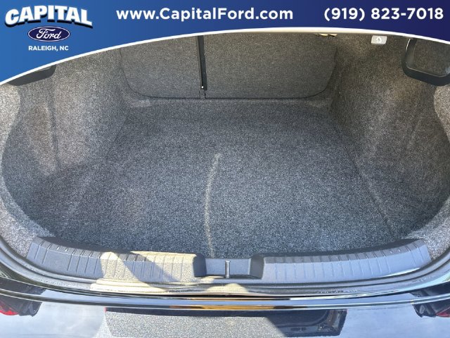 Used 2025 Volkswagen Jetta SE FWD image 16
