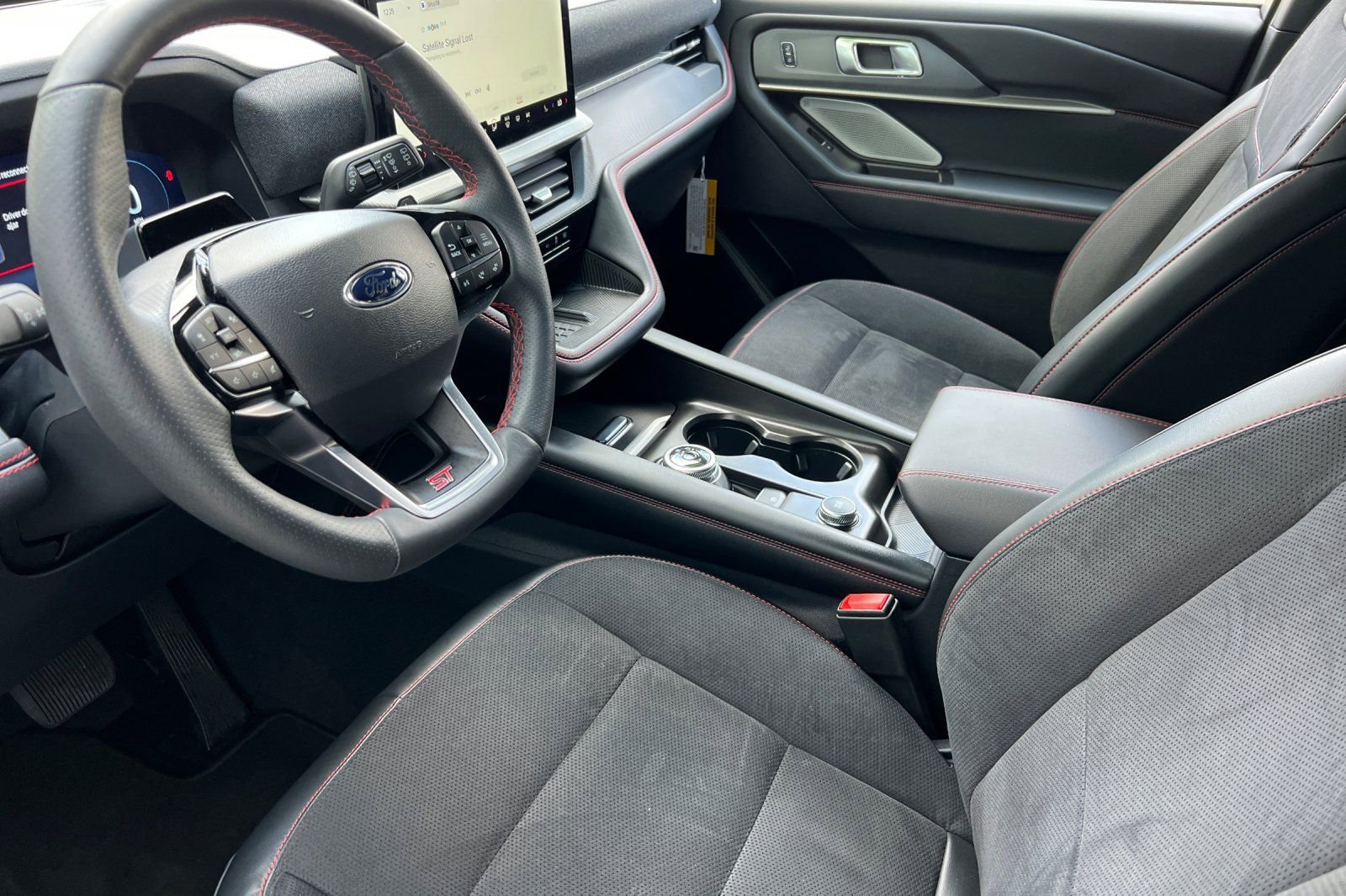 Certified 2025 Ford Explorer ST AWD/4WD image 12