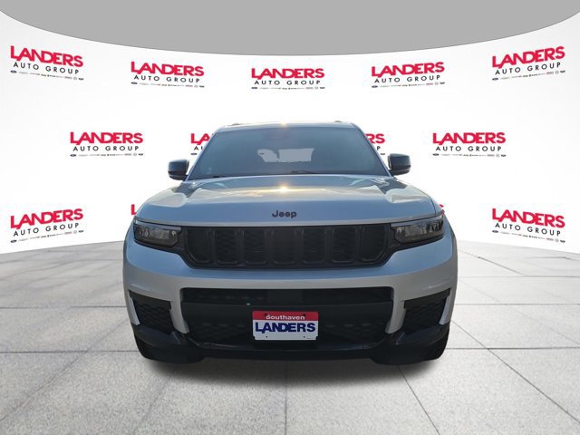 Used 2023 Jeep Grand Cherokee L Laredo AWD/4WD image 8